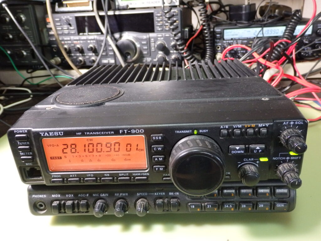 ヤエス FT-900